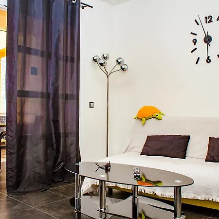 Cozy In San Eugenio 阿德耶